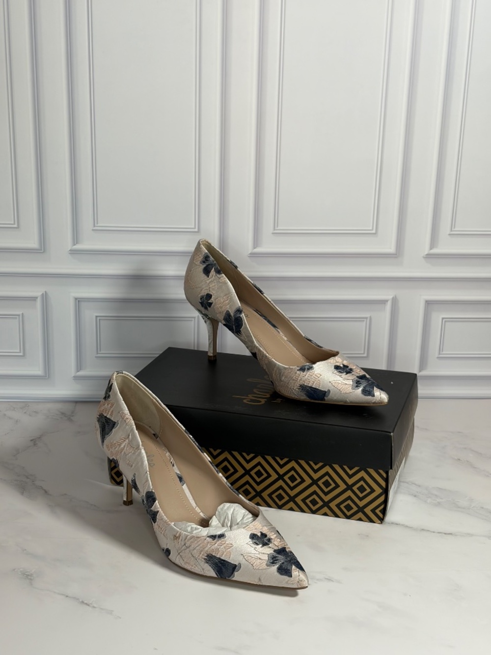 Charles by Charles David Angelica Floral Brocade Pointed Toe Pumps 10M NIB - Picture 2 of 6